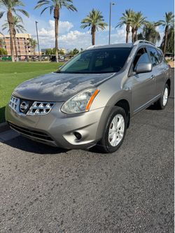 2012 Nissan rouge sv