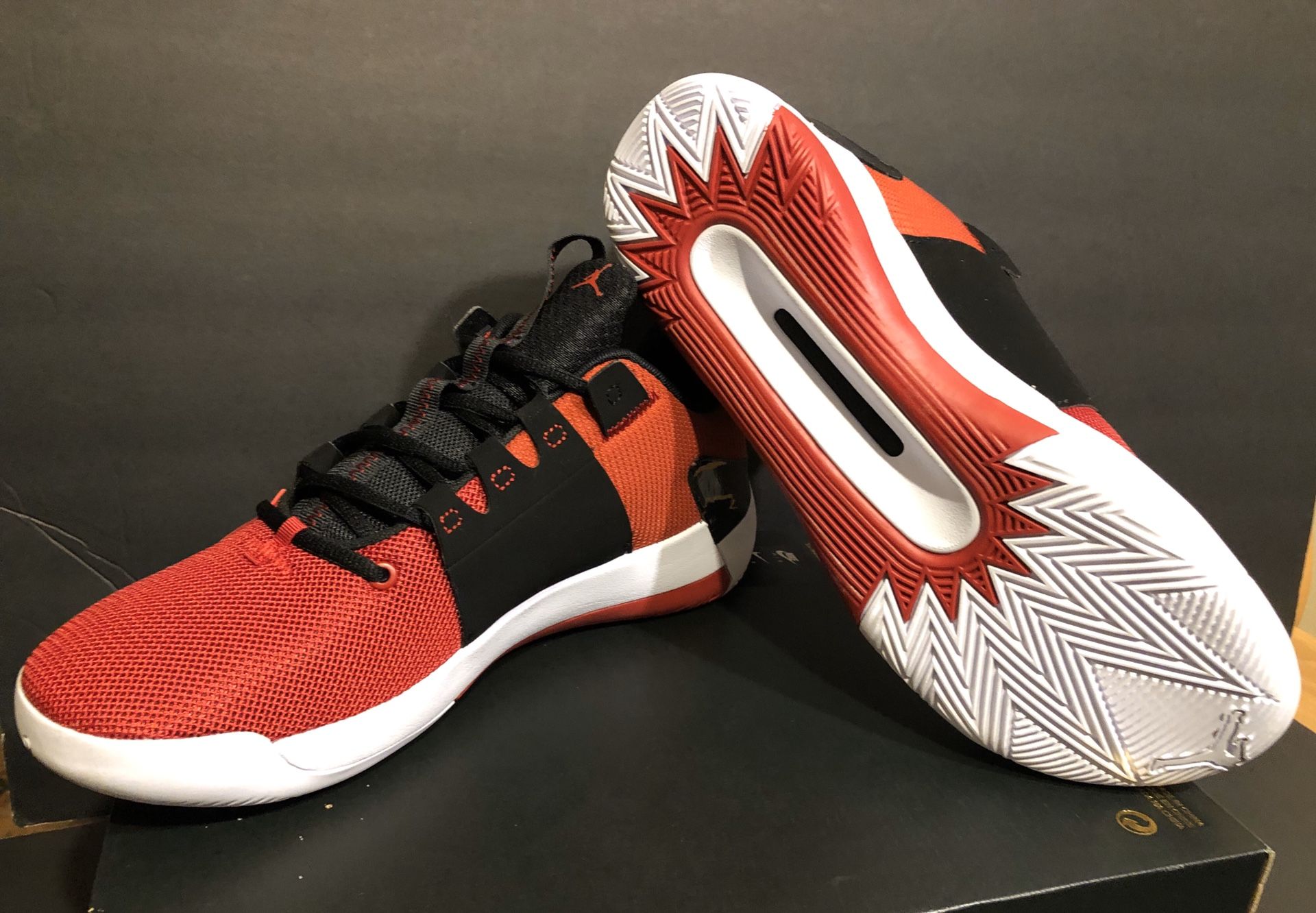 Jordan Zoom Zero Gravity Mens Gym Red Black Basketball Sneakers 
