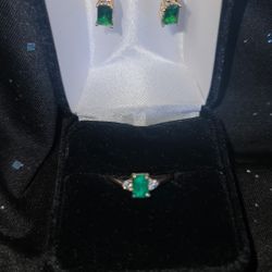 Emerald cut Ring and earrings. 