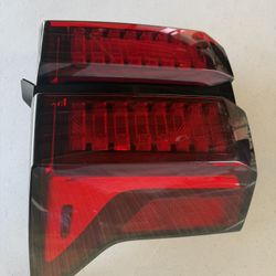 2021 2022 2023 Kia Sorento Tail Light Left LH Driver OEM LED Brake Lamp
