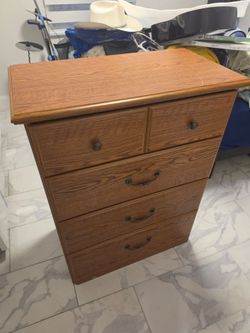 Dresser
