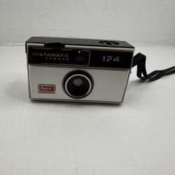 Vintage Kodak Instamatic Camera 124