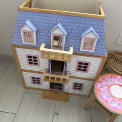 Melissa And Doug Dollhouse 