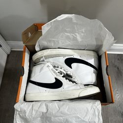 Nike Blazer Mid ‘77 White Size 10 