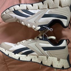 Reebox shoes new, size 10 men