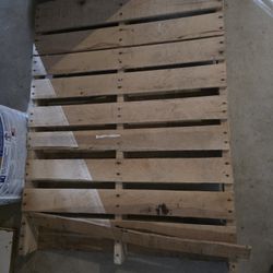 Free Wood Pallet