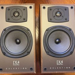 Bookshelf Speakers