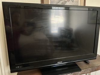 Toshiba 40” TV. 40RV525U