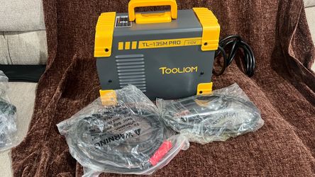 TOOLIOM (TL -135M PRO 110V GASLESS MIG/STICK WELDER)