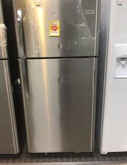 Frigidaire top freezer!!! 0V7ZJ