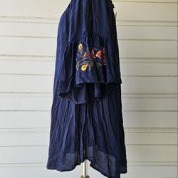 FEATHERS NYC Boho Floral Embroidered Navy Tunic Top Bell Sleeves Plus Size 1XL