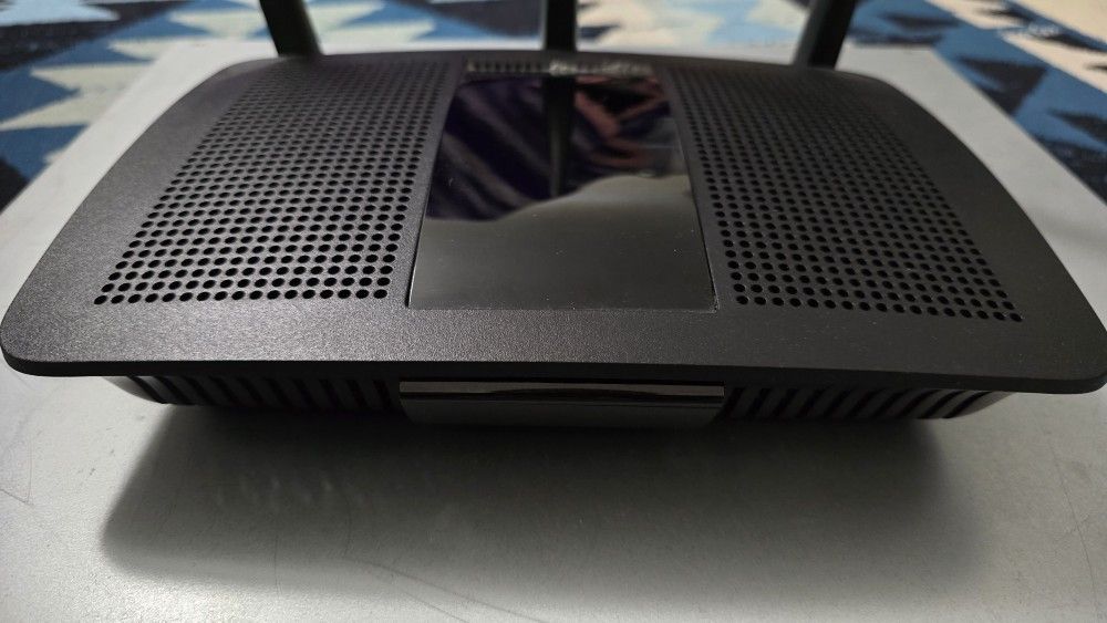 Linksys EA7450 Wireless Router