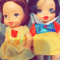2 Small Disney Princesses Approx 3 Inches Tall