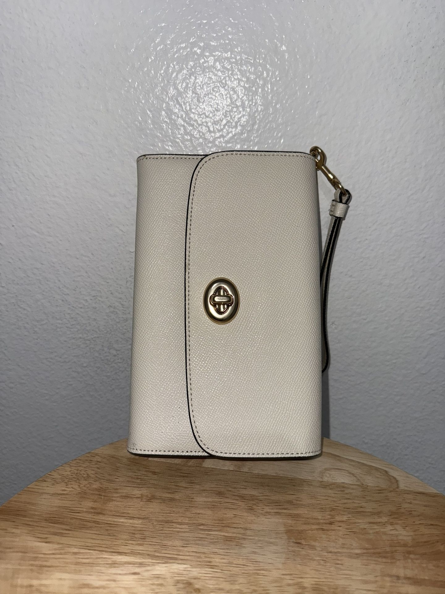 White Leather Coach Wristlet