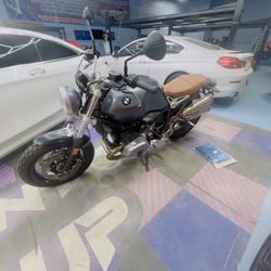 2020 BMW R NineT Scrambler Motorcycle $13,000