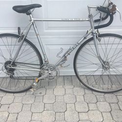 Vintage Schwinn Super Le Tour 12.2