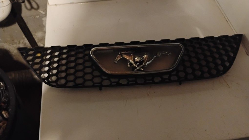 2003 Ford Mustang Gt Grill