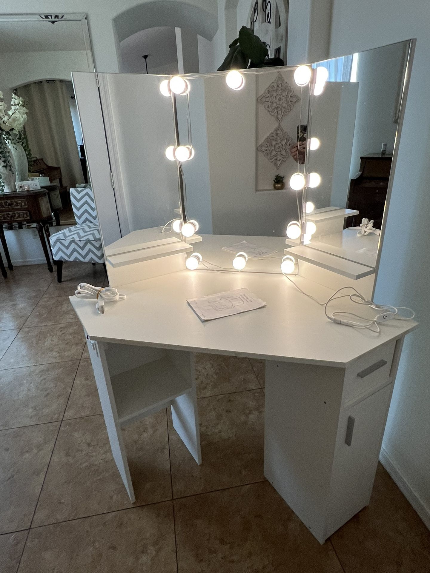White Vanity Desk