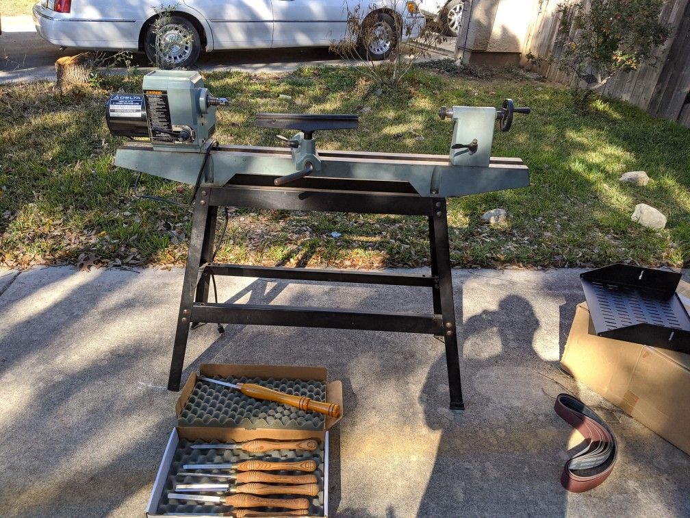 Delta 46700 lathe and tools for Sale in San Antonio, TX OfferUp