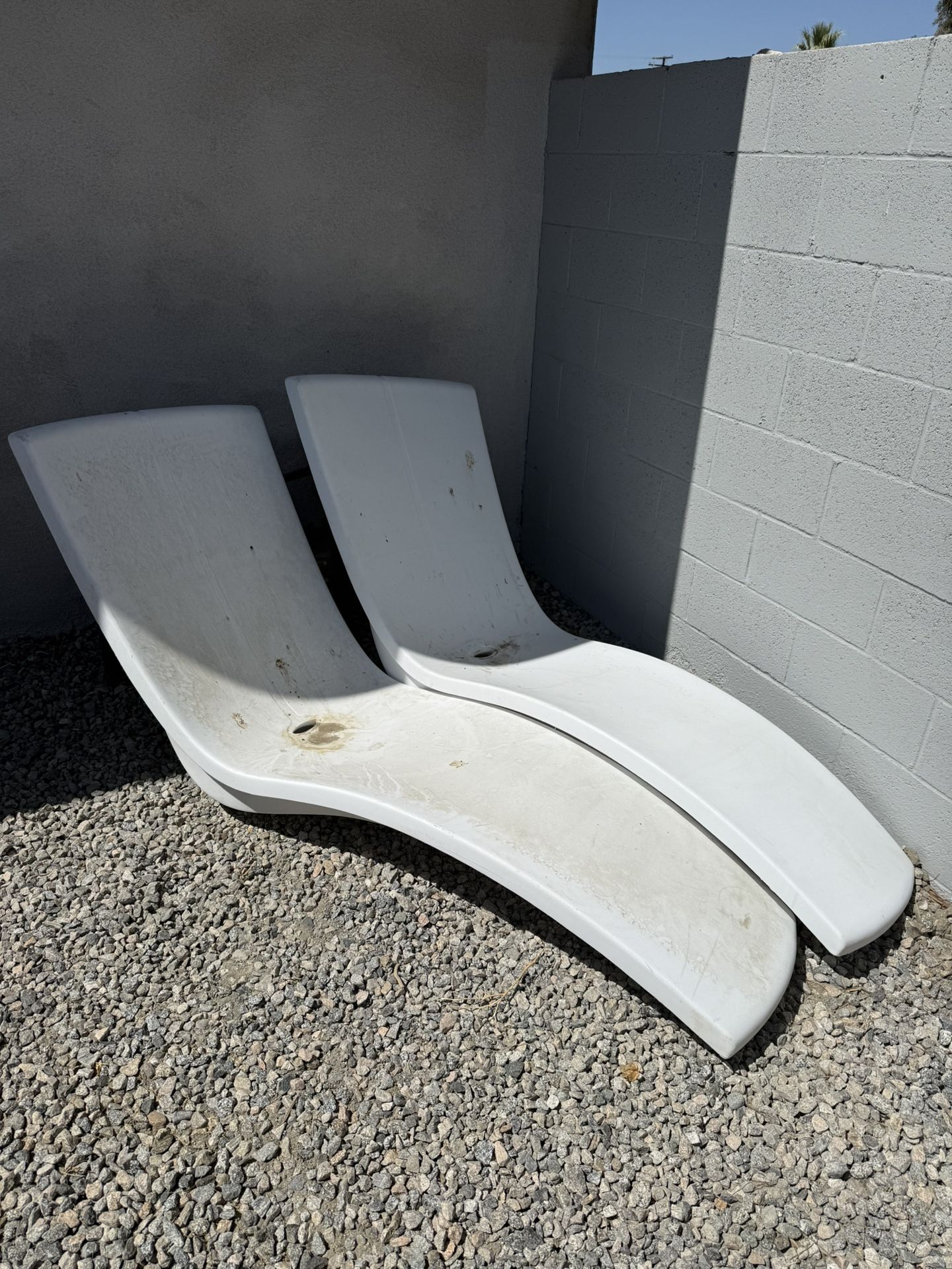 Pool Ledge Lounge Chairs