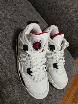 Jordan retro 4 size 7Y