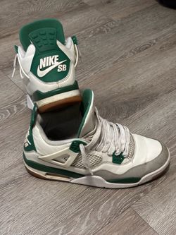 Jordan 4 SB