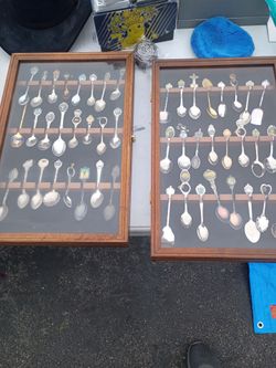 Souvenir spoons case