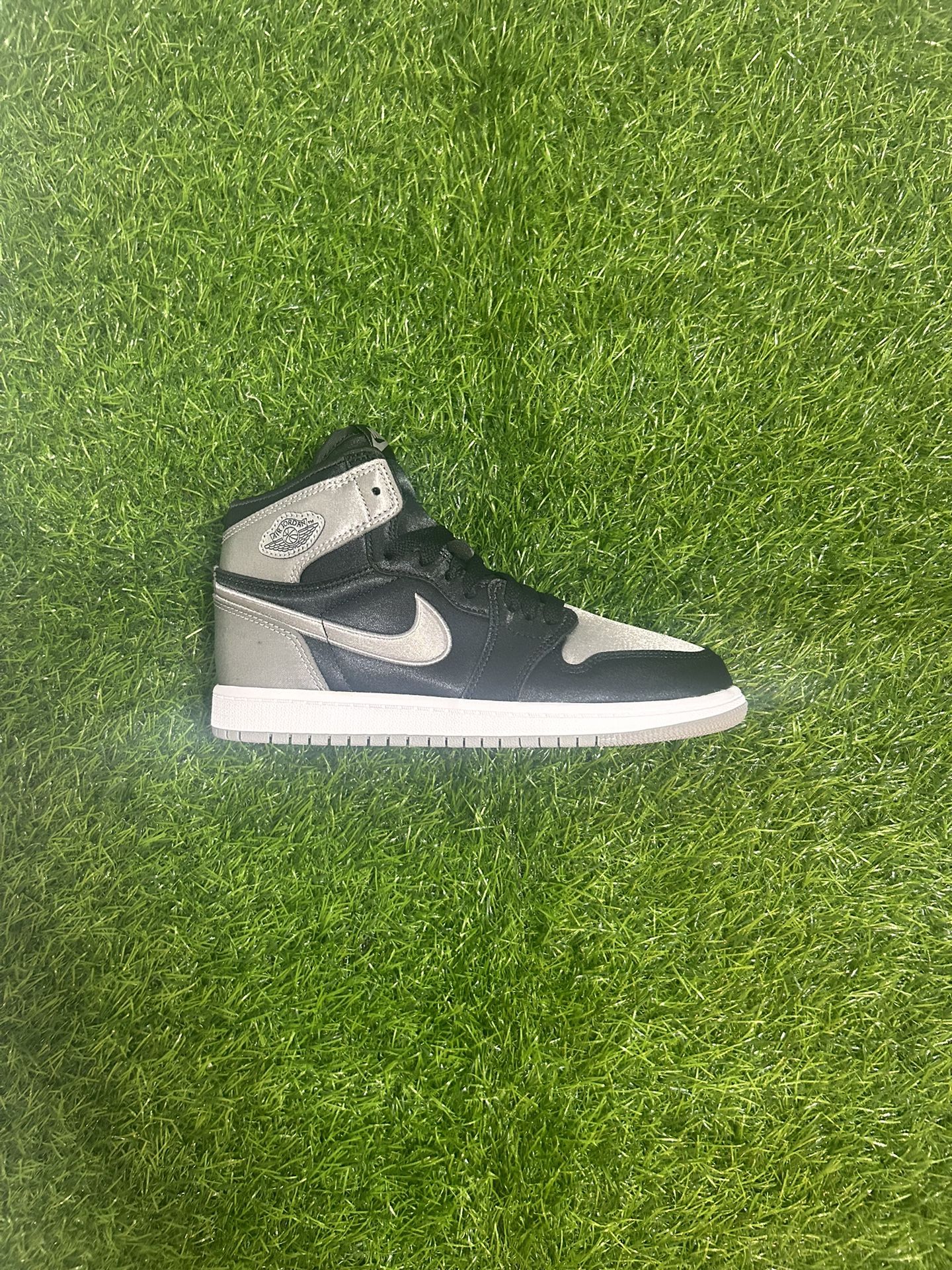 Size 2.Y - Jordan 1 High OG ‘Satin Shadow’ 