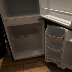 Mini Fridge For Sale