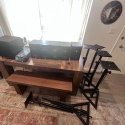 5 Jbl Speakers And Subwoofer 