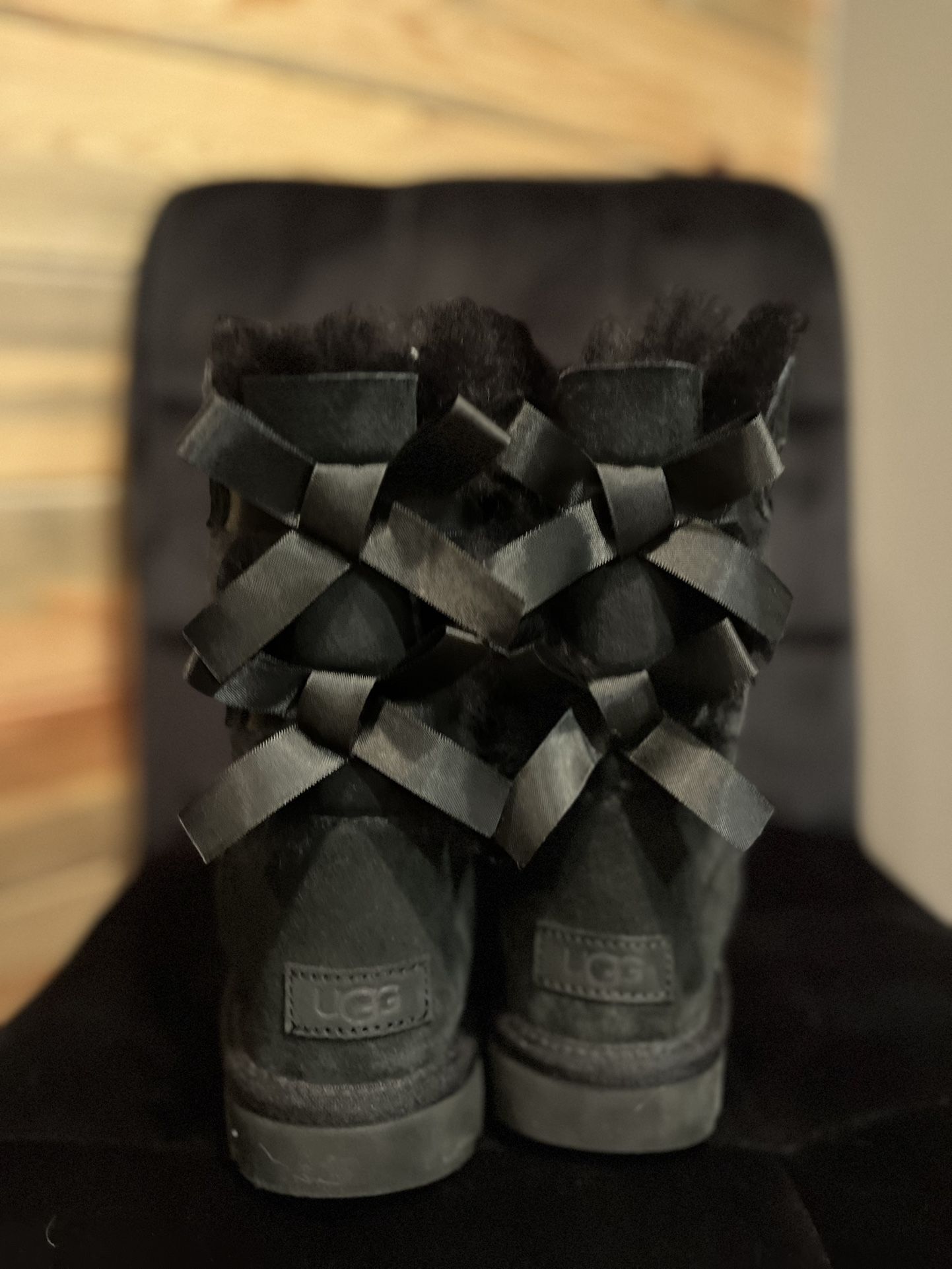 Black Bailey Bow II Uggs