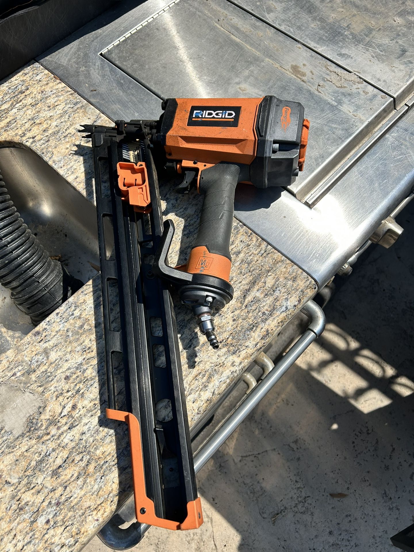 Rigid Framing Nail Gun 