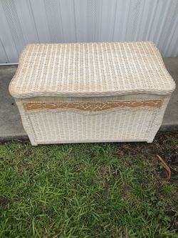 Wicker Trunk 