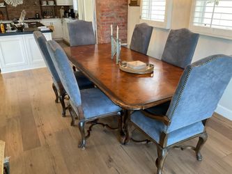 Dining table + 6 Chairs 