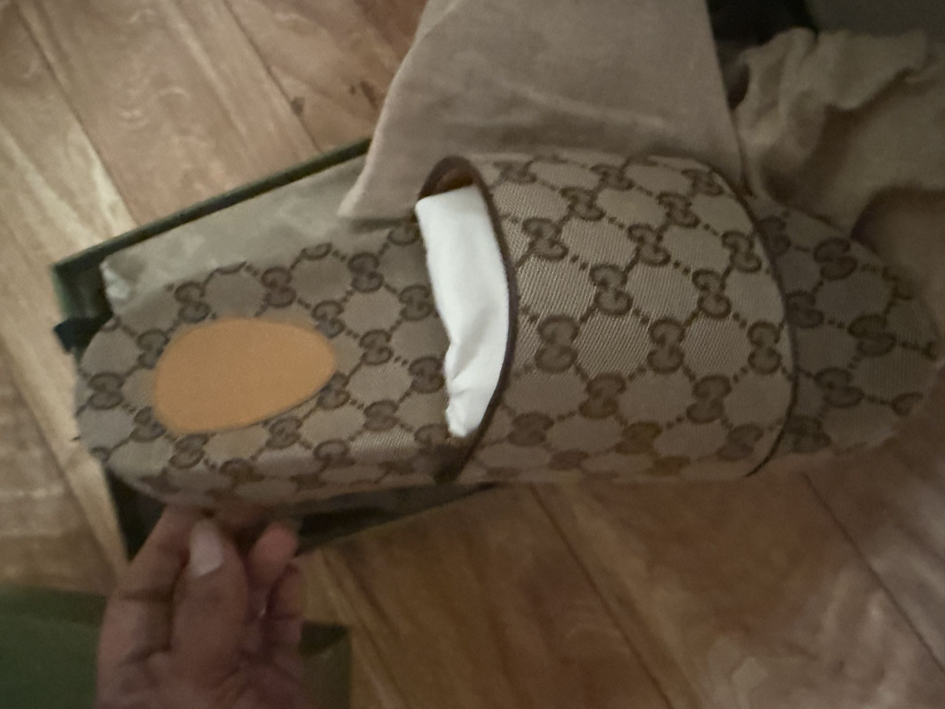 Brand New Gucci slides Size 10us