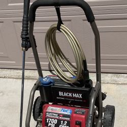 Pressure Washer Black Max 1700 PSI with 3 Pressure Washer Tips.