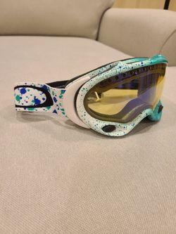 Women's Oakley Goggles