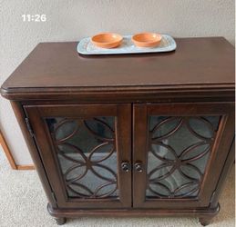 Bassett Furniture Cat Box Enclosure for small or large cats