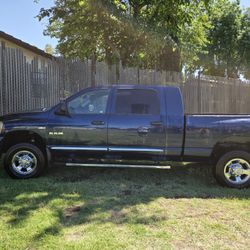 2008 4x4 2500 Dodge Truck