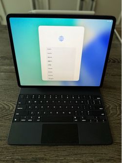 Apple iPad Pro 12.9 with Magic Keyboard and Pencil