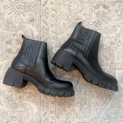 Black Steve Madden Boots