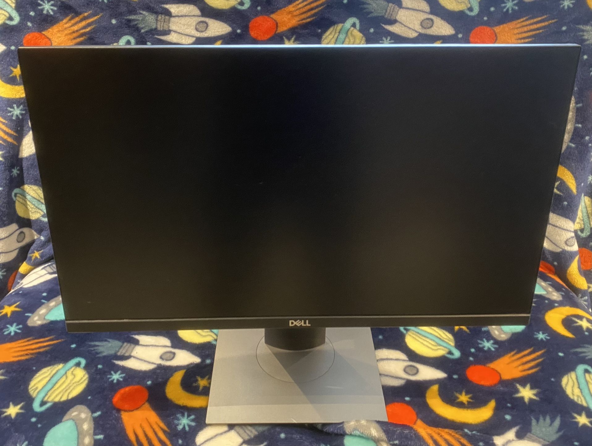 Dell Monitor W/O Built In Speakers