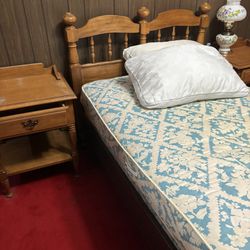 Vintage Bedroom Set Twin Bed Headboard 2 Nightstands Dresser Desk Buy What You Need 