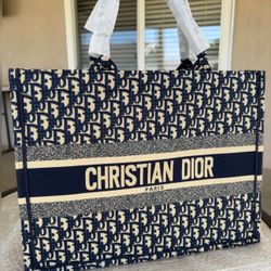 Handbag / Tote Bag 