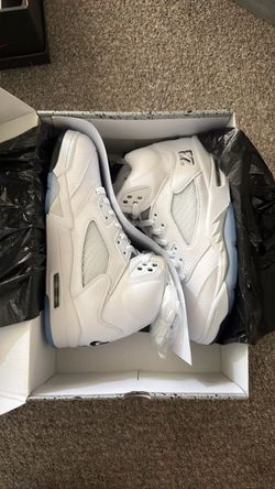 White metallic 2026