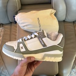 Louis Vuitton Shoes sneakers