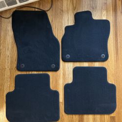 Audi Q3 OEM Black Carpet Car Vehicle Floor Mats A018727 Set of 4 2020-2024