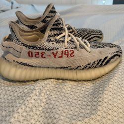 Yeezy Boost 350 V2 Zebra Size 8.5 Mens