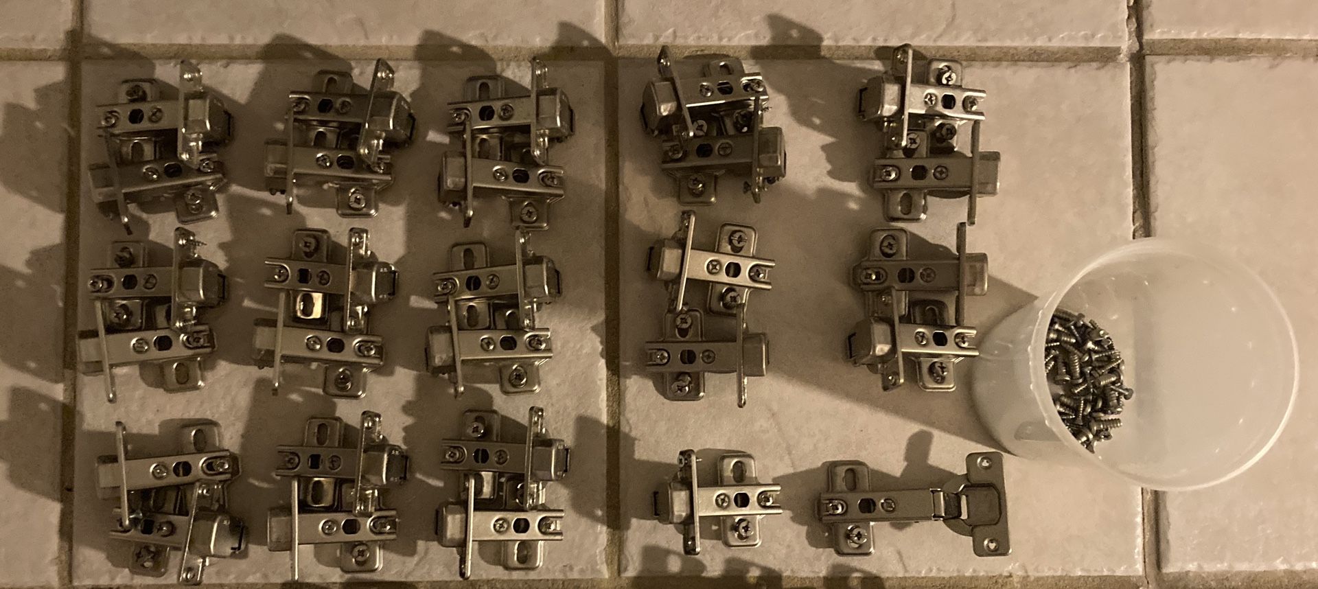 Blum CLIP Series 35 mm Spring Closing Full Overlay Frameless Cabinet Hinges Hinge 14x Sets