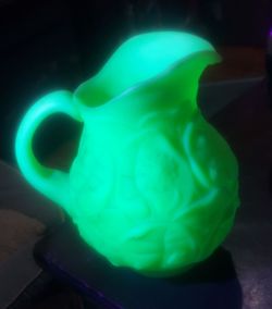 Fenton Water Lilly Custard Uranium Glass Pitcher
